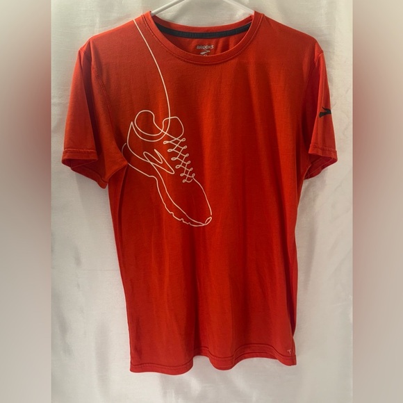 Brooks Mens Shirt Small Orange T Shirt Never Worn See Description - Picture 1 of 5